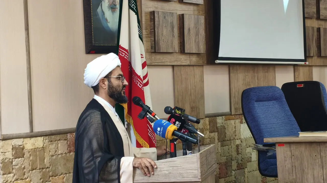 حجتالاسلام احمدی: اجرای منویات رهبر انقلاب را با جدیت دنبال میکنیم