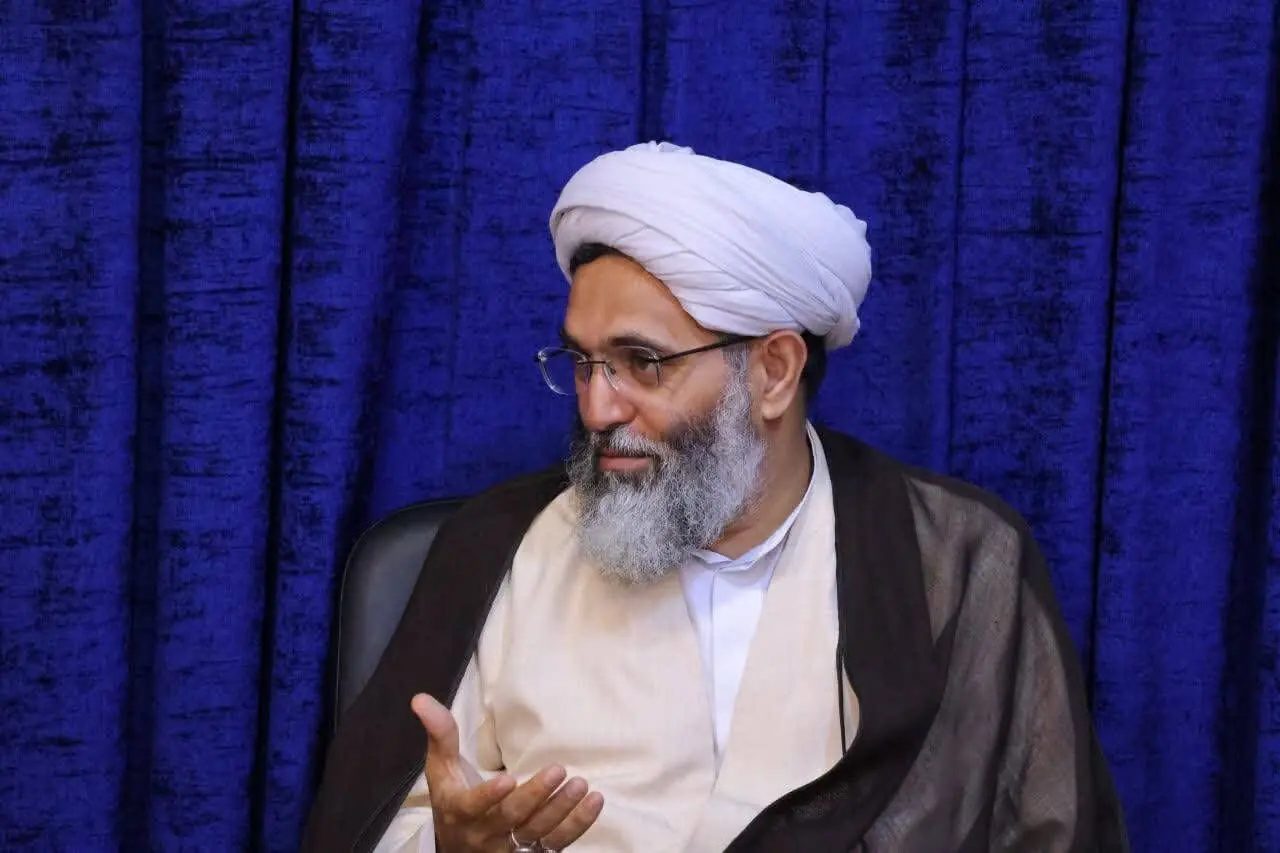 امام جمعه قشم: مسجد باید به پایگاه تربیت و هدایت اجتماعی تبدیل شود