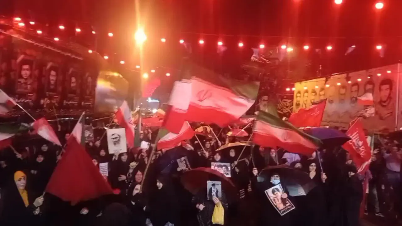 حماسه ۱۶۹ نوشهری ها زیر باران