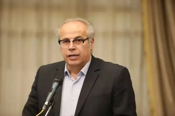 کمبود زمین چمن آغاز لیگهای فوتبال همدان را به تاخیر انداخت