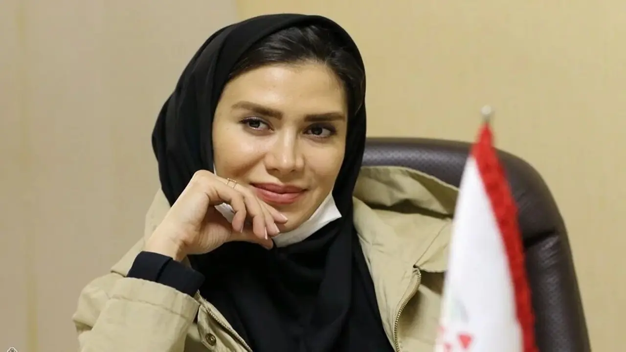پایانی بر ۲۵ سال عشق به داوری؛ خداحافظی گلاره ناظمی - پارس فوتبال