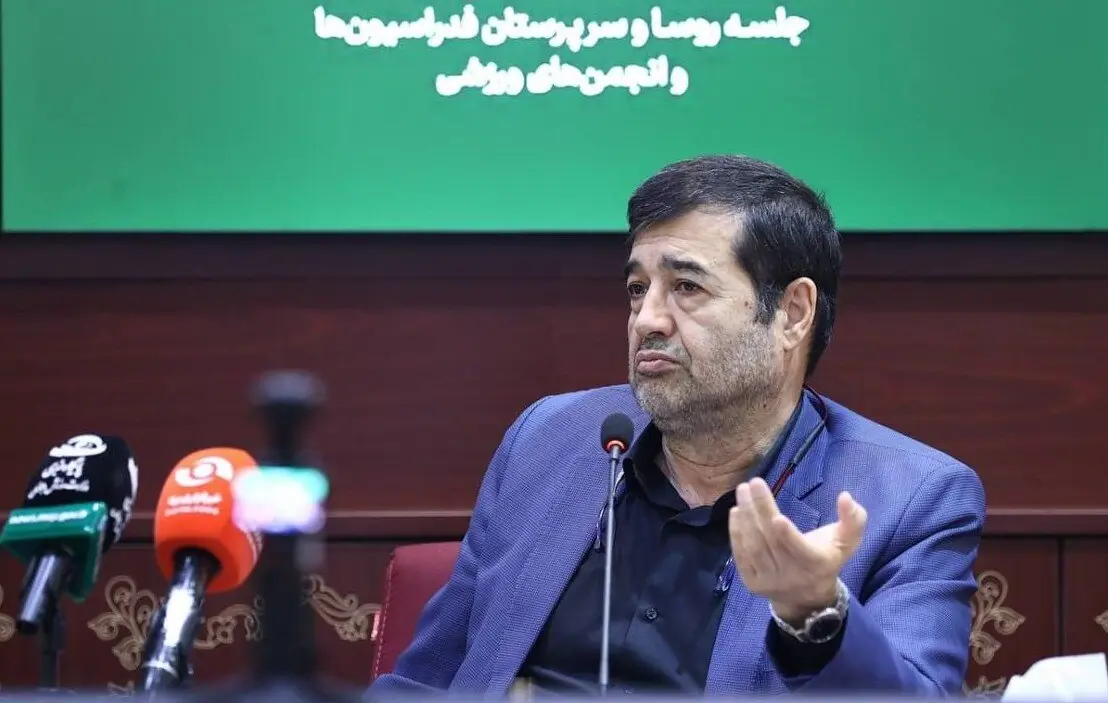  آقای وزیر ورزش! حرفهای خوبی در باره مدیریت ضعیف فوتبال می زنید، اما وظیفه شما سخن گفتن نیست/ لطفا کاری بکنبد - پارس فوتبال