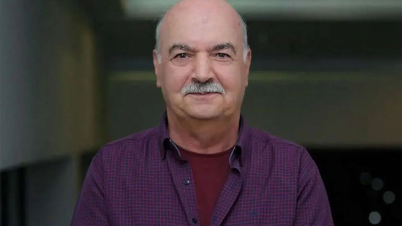 سفر در زمان / عکس ایرج طهماسب و مرضیه برومند، پشت صحنه سریال عروسکی مدرسه موشها در دهه شصت