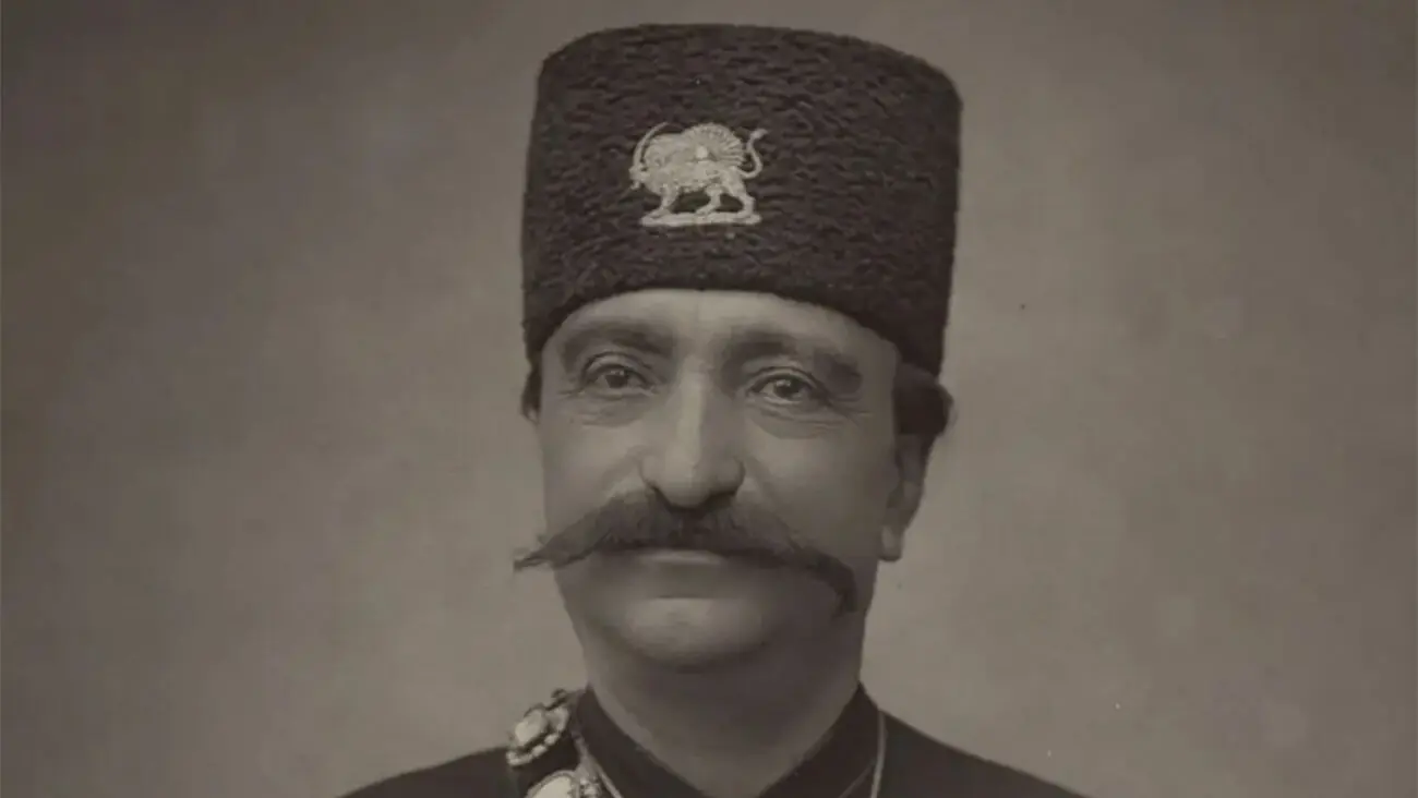 سفر زمان / عکس یادگاری ناصرالدین شاه با شمسالدوله و عالیه خانم در حرمسرا