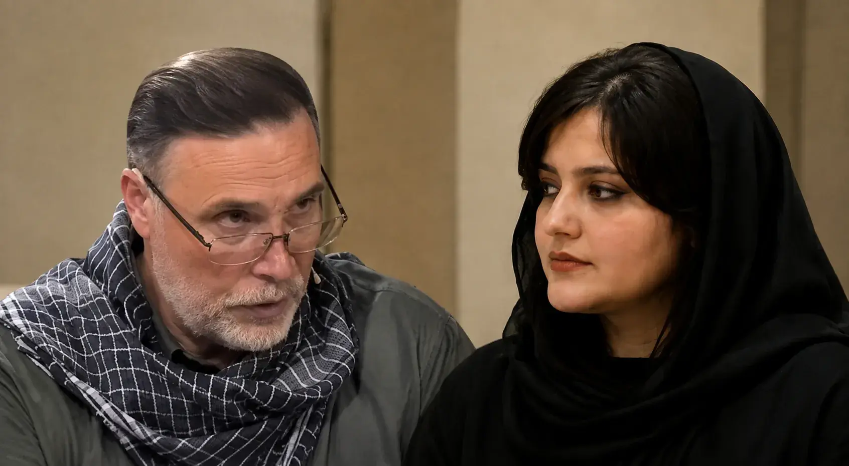 مهسا امینی؛ زخمی که تندروها نمیگذارند التیام پیدا کند | پروژه رادیکالها برای بازگرداندن سیاستهای پرهزینه