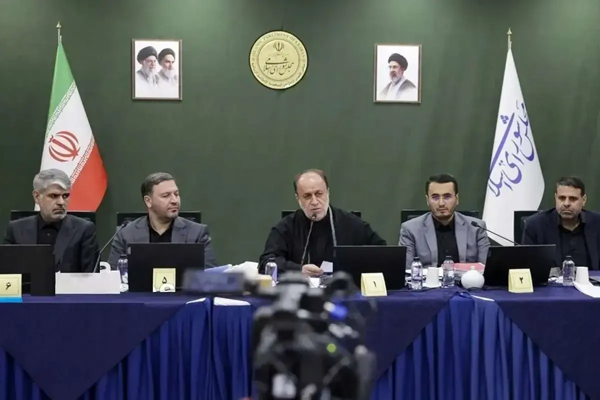 مصوبه جنجالی مجلس برای مقابله با نفوذ؛ مجازات ارتباط با رسانههای خارجی تعیین شد