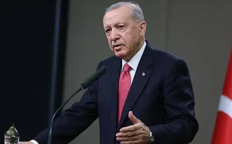 اردوغان خواستار بازگشایی فوری تنگه هرمز شد