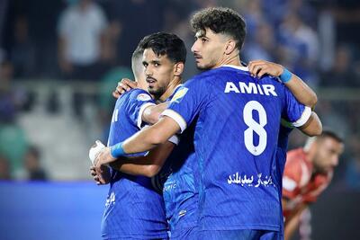 استقلال ۳ سال جوانتر از پرسپولیس؛ تفاوت عجیب دو ترکیب