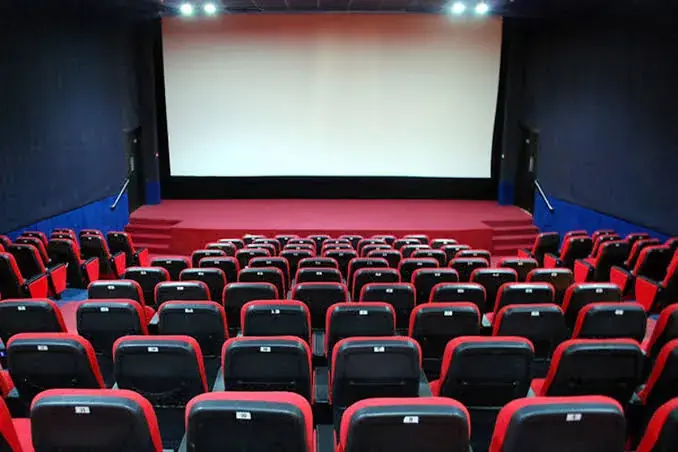 این فیلم پرستاره سینما فقط ۲ مخاطب داشت!