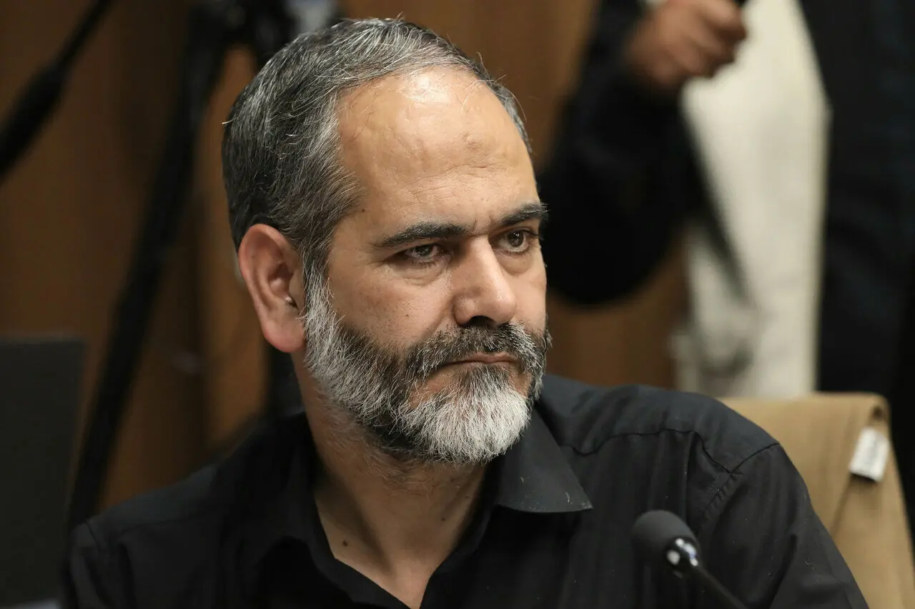 ابهام در سرنوشت ۳.۵ میلیون تن نهاده دامی؛ کمیسیون کشاورزی خواستار پاسخگویی وزارت جهاد شد