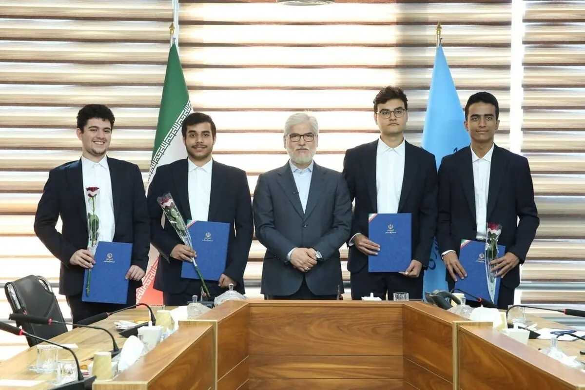 ایران به جمع برترینهای هوش مصنوعی جهان رسید | حمایت ۵۰۰ میلیاردی از نخبگان المپیاد