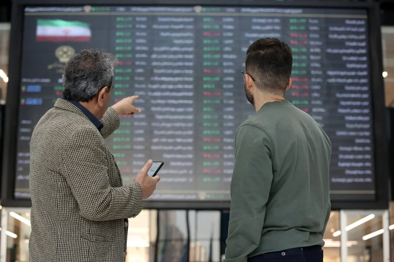 بورس فردا ۲۶ مرداد میتواند رشد امروز را حفظ کند؟