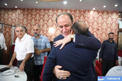  عکس: تجلیل رئیس مجلس از خبرنگاران پارلمانی به مناسبت روز خبرنگار