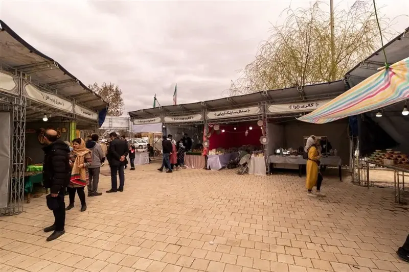 برپایی 20 غرفه صنایعدستی در گنجنامه به مناسبت هفته همدان - تسنیم