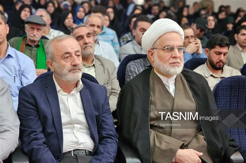 پورذهبی: شعر عاشورایی پرچم انتقال پیام کربلا به نسلهای آینده است - تسنیم