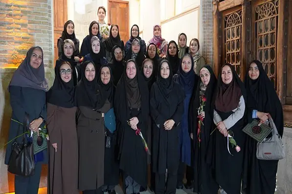 رسانهها؛ پیشران گفتوگوی اجتماعی درباره مسائل خانواده - تسنیم