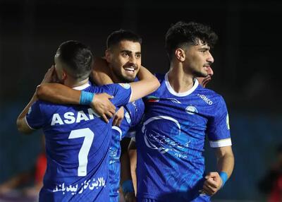 استقلال سه سال جوانتر از پرسپولیس!