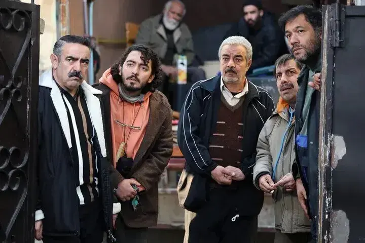 شخصیتهای سریالهای آقاخانی از جنس مردم هستند
