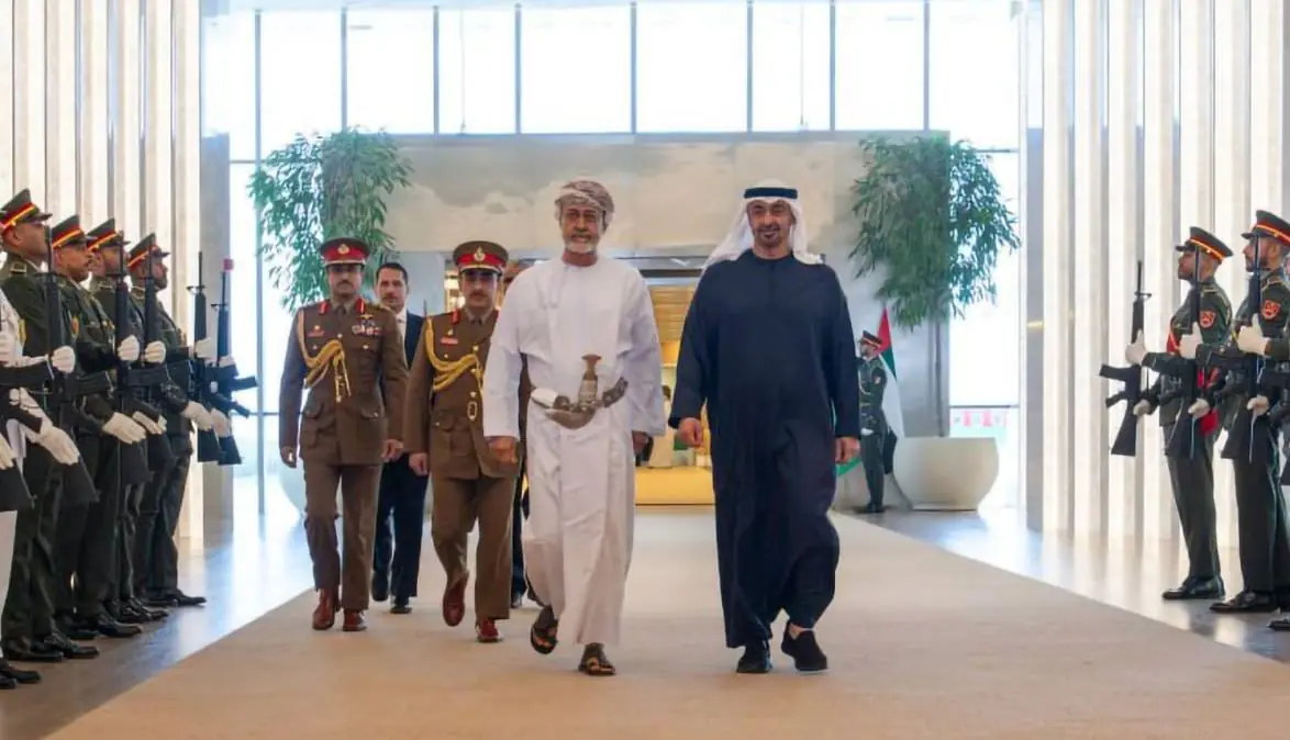 سلطان عمان در ابوظبی با بن زاید دیدار کرد