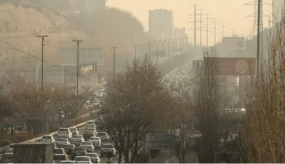  هوای قم همچنان ناسالم است
