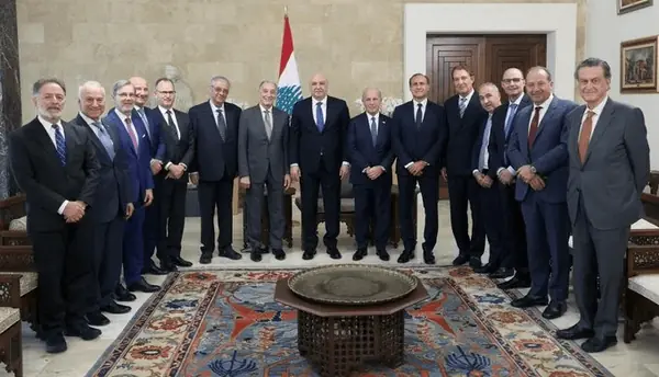اصرار رئیس جمهور لبنان به مذاکرات بیحاصل با صهیونیستها