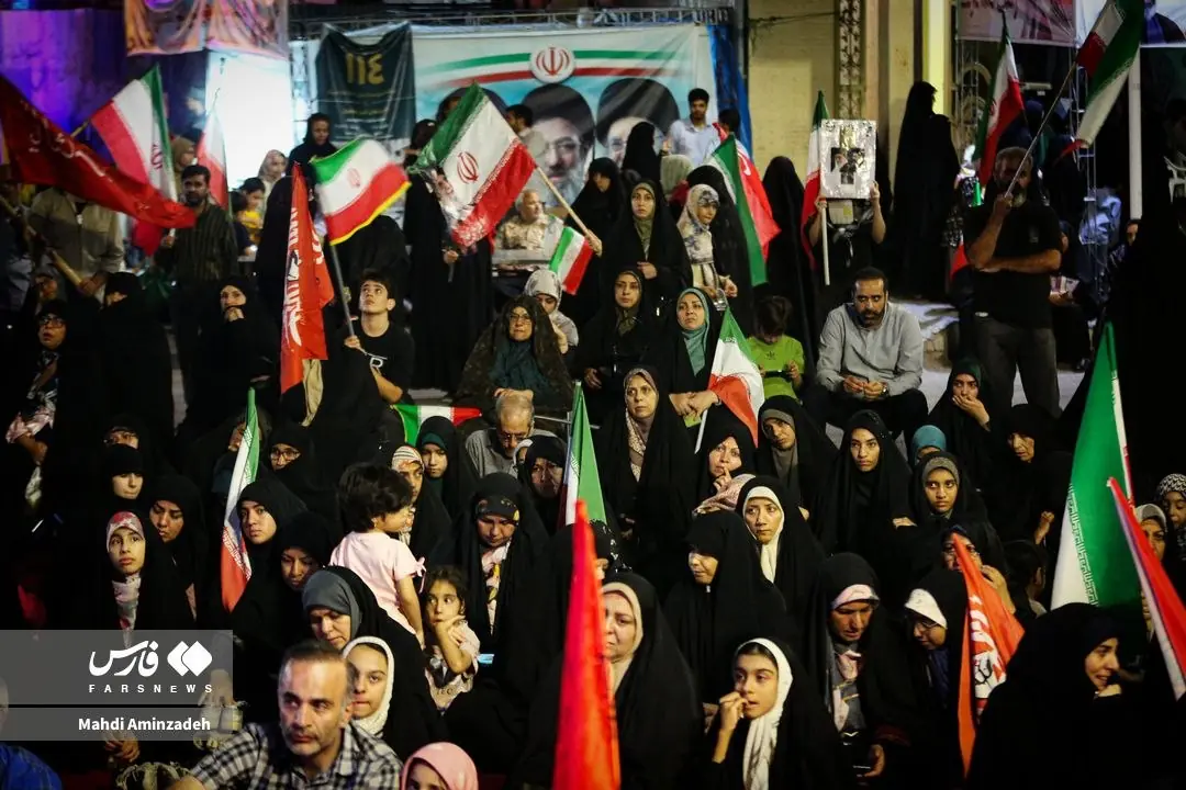 عکس/کرمان در شب ۱۶۹ خونخواهی...