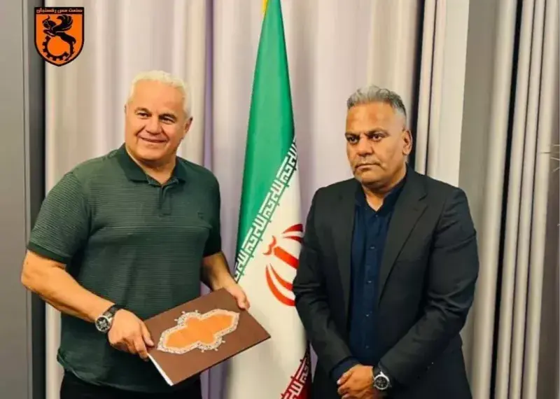 پیوس: هرگز زیر بار حرف زور نمیروم