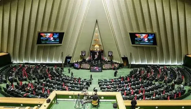 طرحهایی که برای کشور خطرناکند