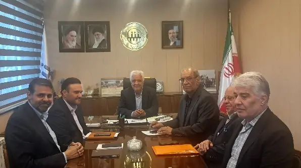 قول عضو هیاترئیسه مجلس برای انتقال مطالبات بازنشستگان به قالیباف؛ از مطالبه ۷۱۶ هزار تومانی تا معوقات فروردین و اردیبهشت