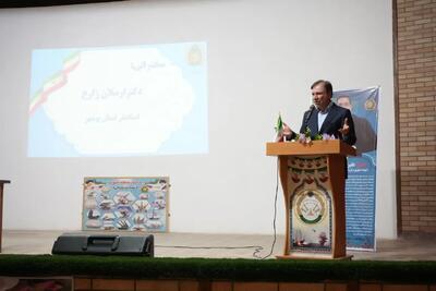 استاندار بوشهر: وحدت ملی پشتوانه حرکت قدرتمندانه در مسیر پیشرفت است