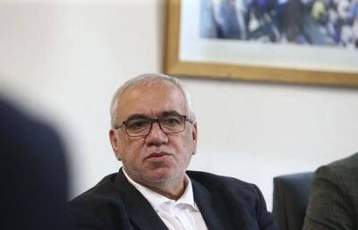 فتحاللهزاده: نباید سهراب را بسوزانیم/ جام قهرمانی را به استقلال ندهند، به چه تیمی بدهند؟