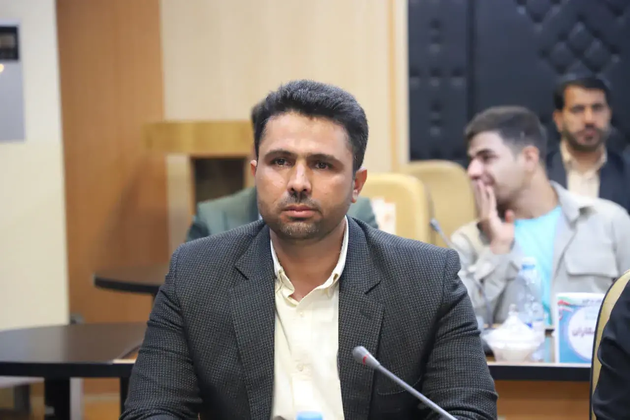  محمد میرزایی رئیس هیات ورزش های آبی استان مرکزی شد