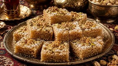  حلوا دهین عراقی؛ حلوای مجلسی و مغزدار که با اولین قاشق عاشقش می شوید!