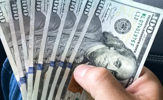 قیمت دلار، بدون تغییر/ ادامه رشد دلار توافقی