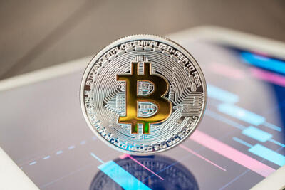 عقبنشینی ۵۰درصدی قیمت بیتکوین