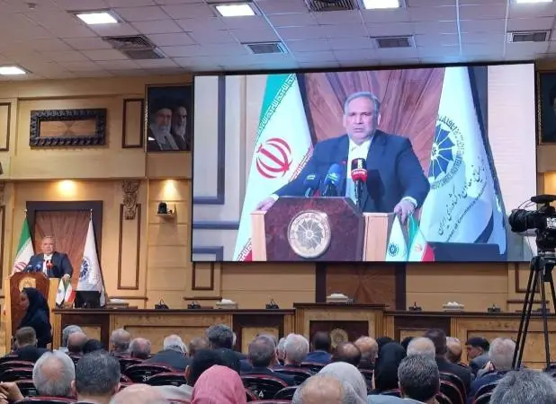 فراتر از بازسازی باید به سمت نوسازی حرکت کنیم - اکونیوز