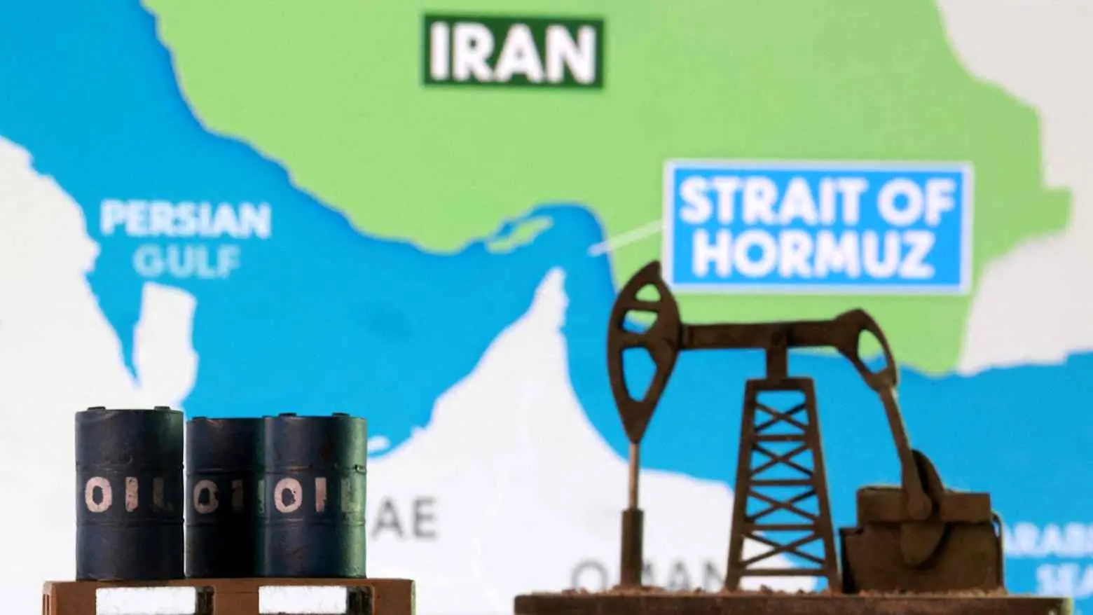 نفت از تنگه هرمز نشت میکند؟ | سردرگمی بازار