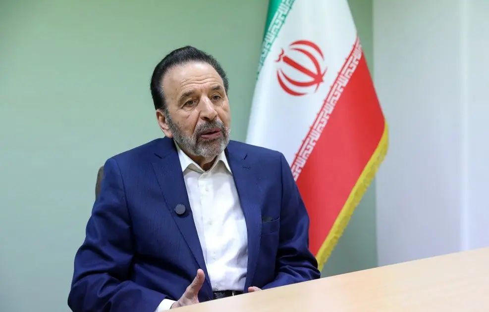 واعظی: حاکمیت برای اقلیت تندرو فکری کند