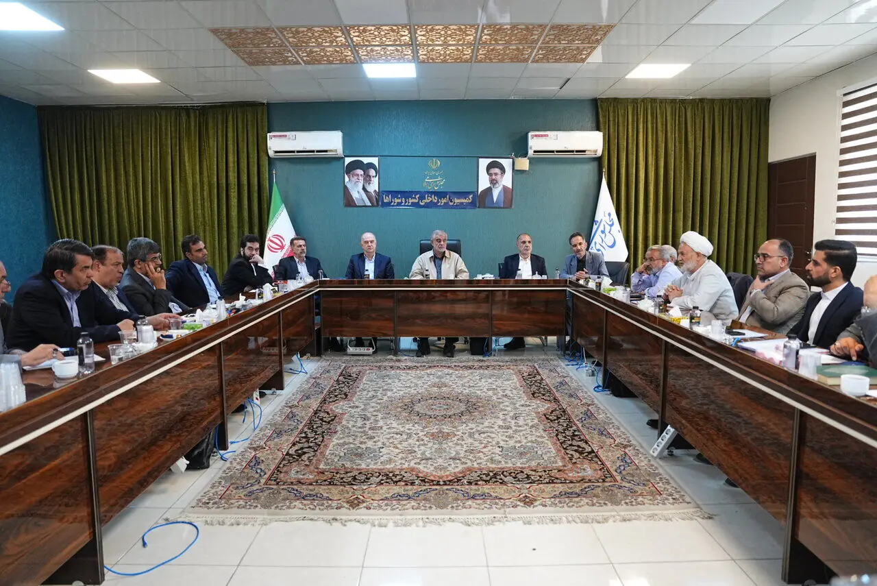 تحقیق و تفحص از استانداریهای یزد و کرمان منتفی شد