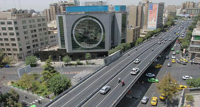 تبدیل زیر پل کریمخان به گذر فرهنگی