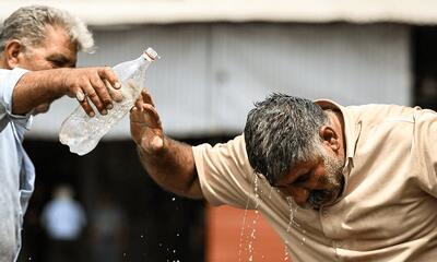 دما به ۵۰ درجه می رسد؛ گرمای شدید همچنان ادامه دارد | هوای گرم پایتخت تا کی ماندگار است؟