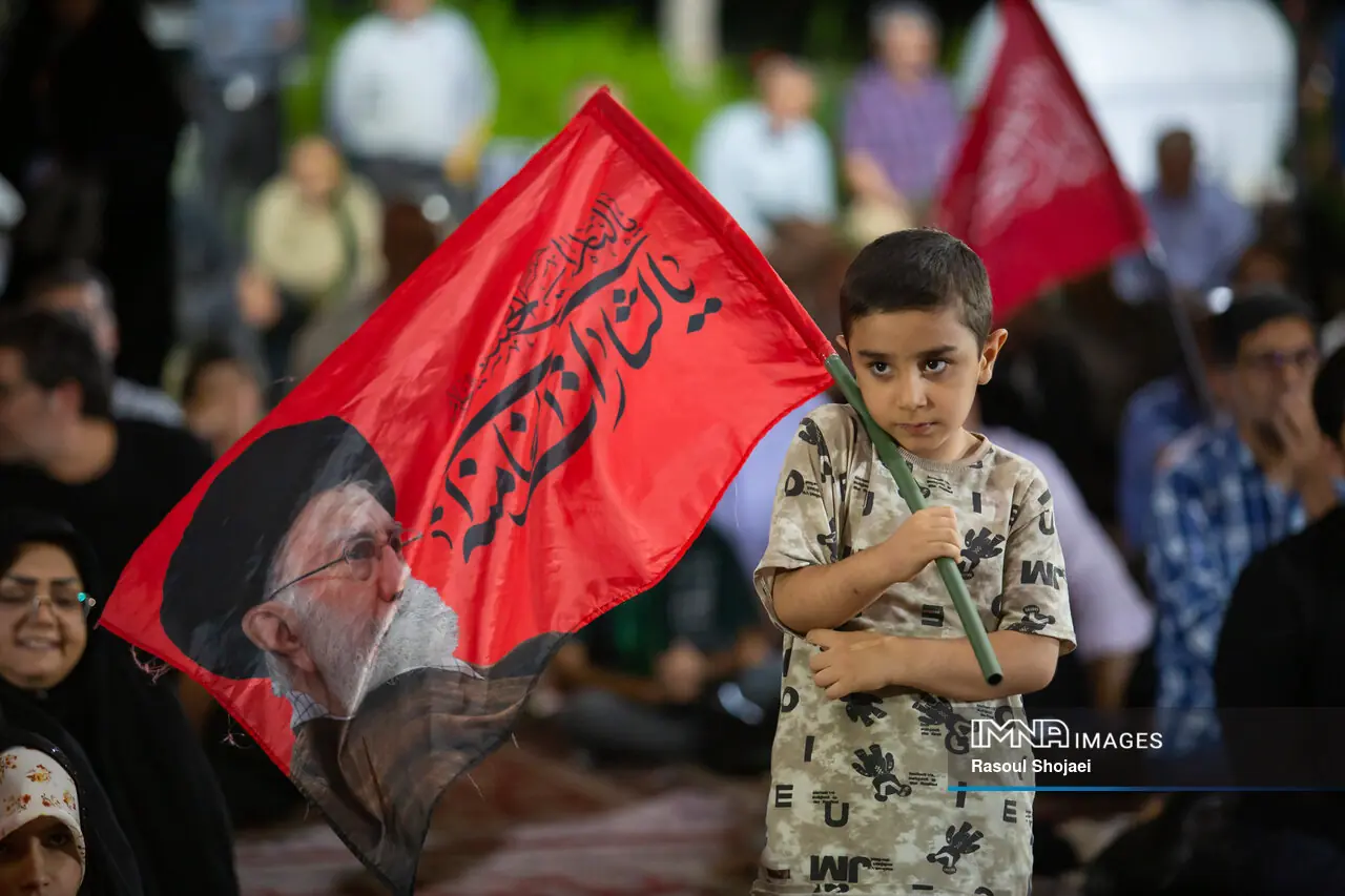  مراسم بزرگداشت قرآنی چهلم خاکسپاری قائد شهید امت