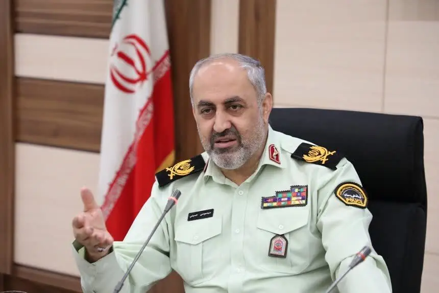  فرمانده انتظامی سمنان: کاهش آسیب‌های اجتماعی رسالت مشترک پلیس و رسانه است