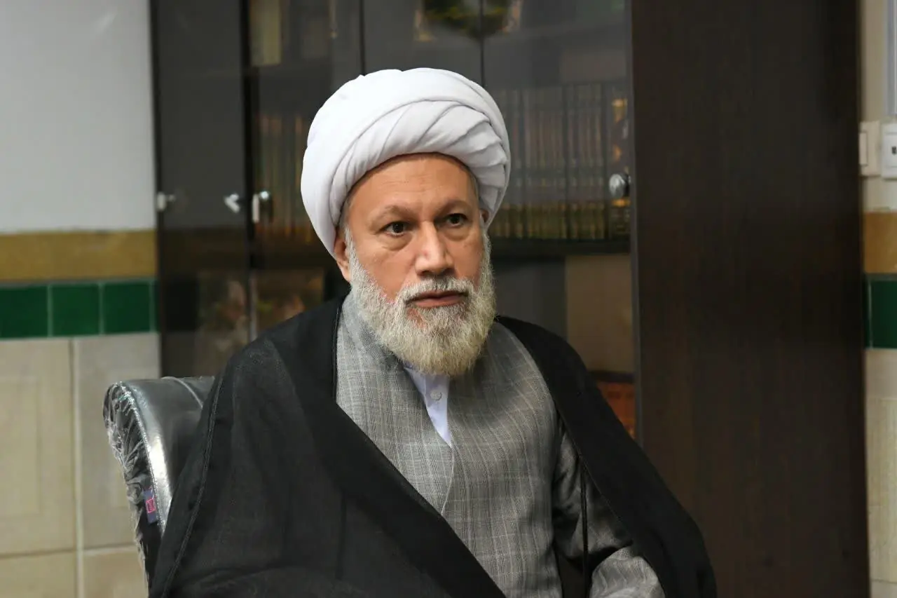 امام جمعه شیراز: حکمرانی امروز نیازمند نظریهپردازی و اجتهادهای جدید است