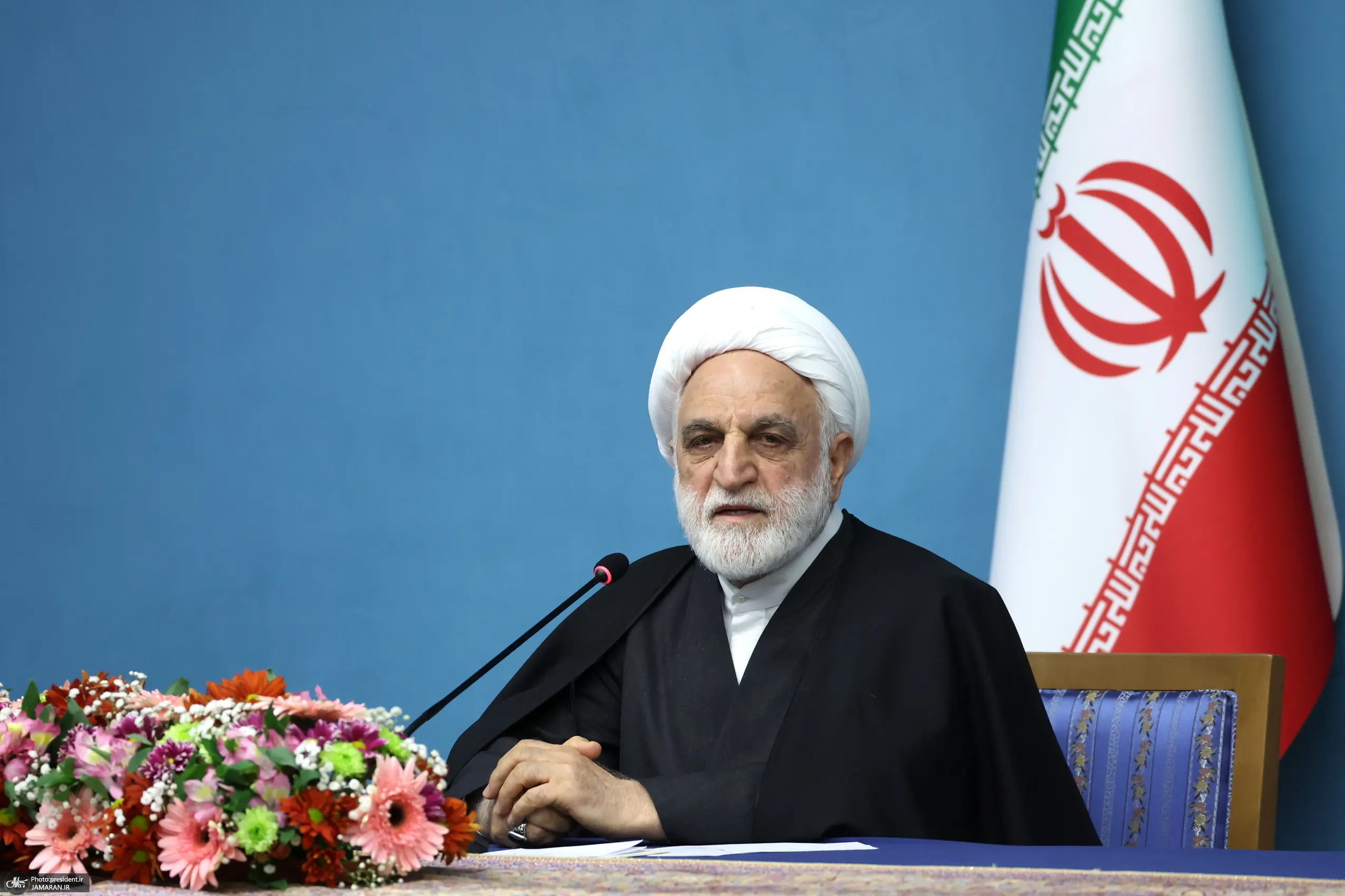 اژهای: یک تعداد از مسئولان و مدیران قضایی در دوره اخیر تغییر یا جابهجا خواهند شد/ نباید از نفوذ دشمن و تلاش آن برای مخدوشکردن انسجام ملی و از ارزشهای اسلامی، غفلت کنیم/ همه کارگزاران در قوای دیگر مکلف به کمک و مساعدت به دولت هستیم