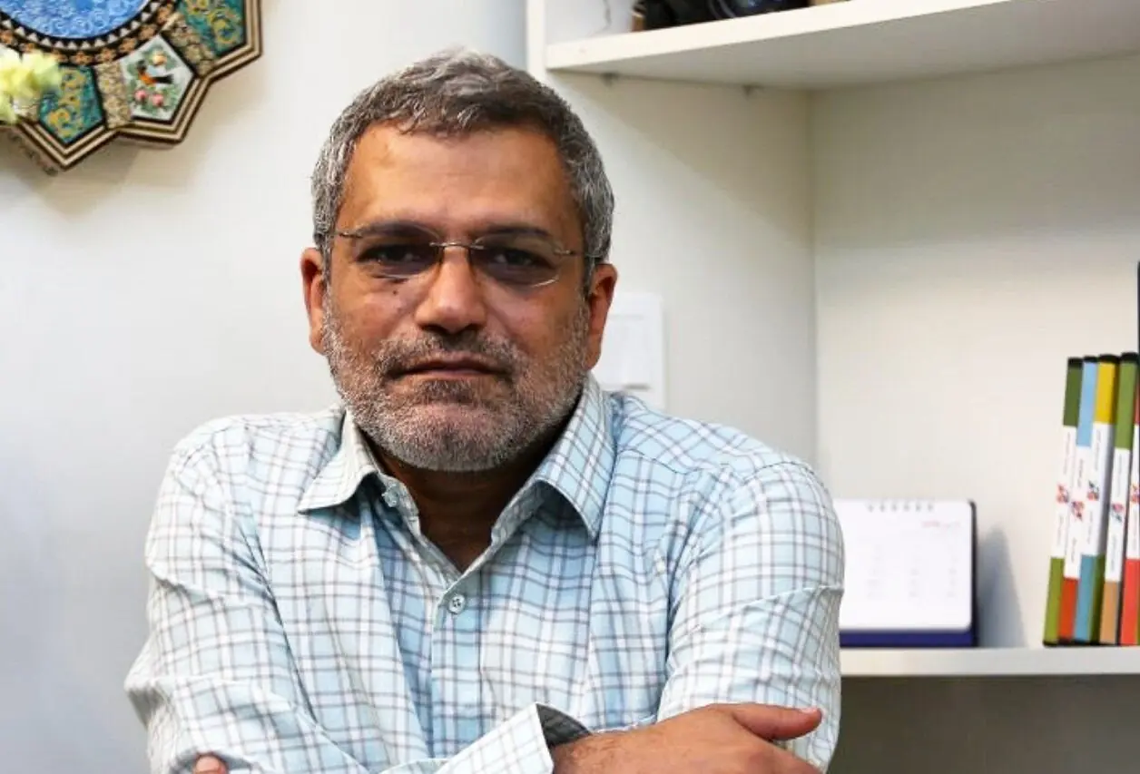 نکاتی درباره رئیس انجمن نویسندگان کودک و نوجوان
