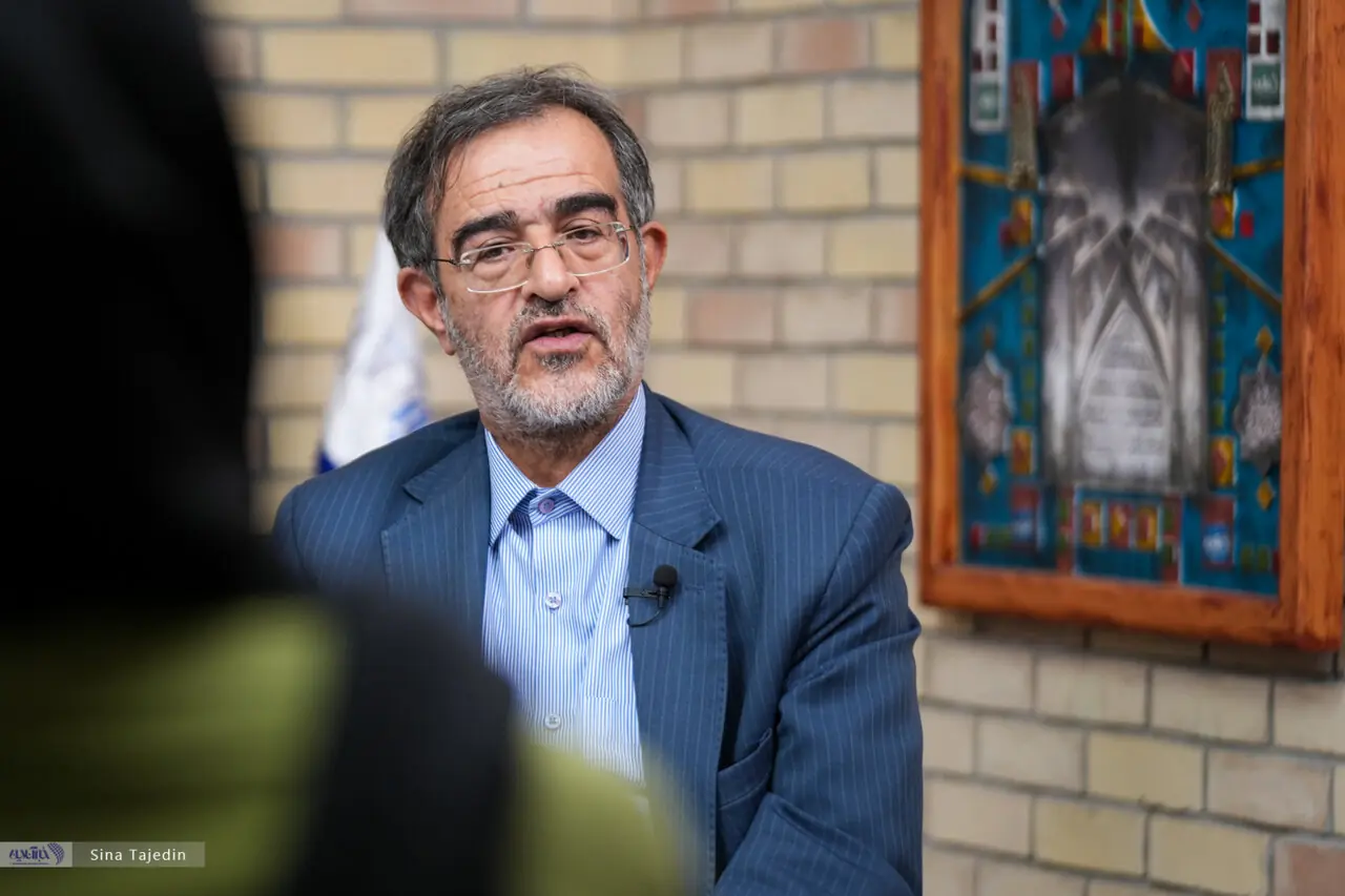 در اعمال محدودیتهای اینترنتی نباید دچار افراط و تفریط شد / آزمایشگاه ملی نخستینسانان بهزودی افتتاح میشود