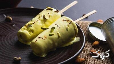 «کولفـی» دسر سنتی هند؛ طرز تهیه ۶ مدل بستنی بدون دردسر همزدن - مجله اینترنتی کولاک