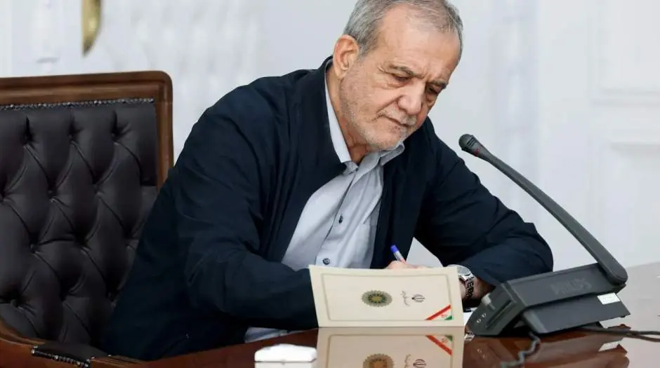 پزشکیان: صبر، همبستگی و امید کلید ایستادگی ایران در برابر فشارهای خارجی است - مردم سالاری آنلاین