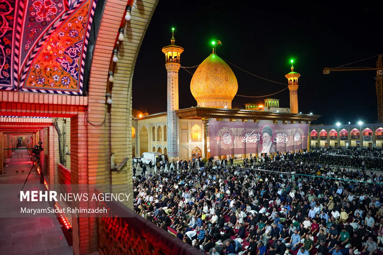 برگزاری سوگ امام حسن عسکری(ع) و رهبر شهید انقلاب در حرم شاهچراغ(ع)